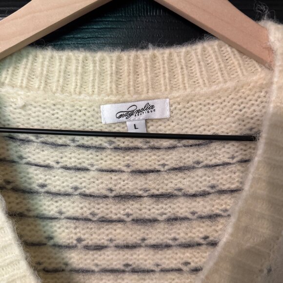 Magnolia Boutique Blue Cream Button Down Sweater Large - Picture 2 of 4